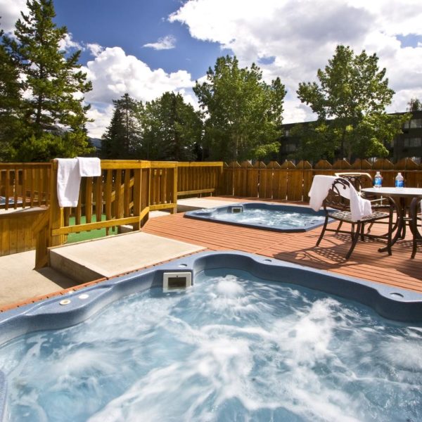 Lobstick Lodge, Jasper, Hot Tub