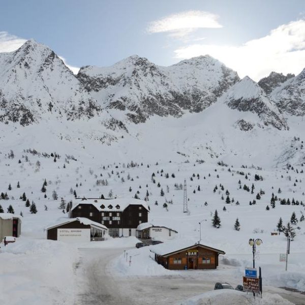 Hotel Savoia View, Claviere, Italy School Ski trips