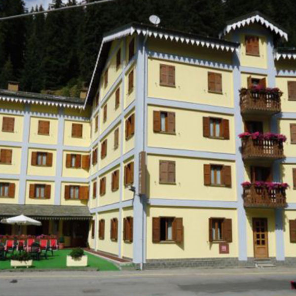 Hotel Milano in Santa Caterina, Italy